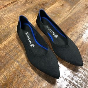 Black Rothy’s Point Size 11